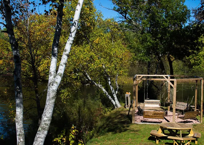 Curriers Lakeview Lodge