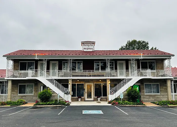 Murray Inn And Art Gallery