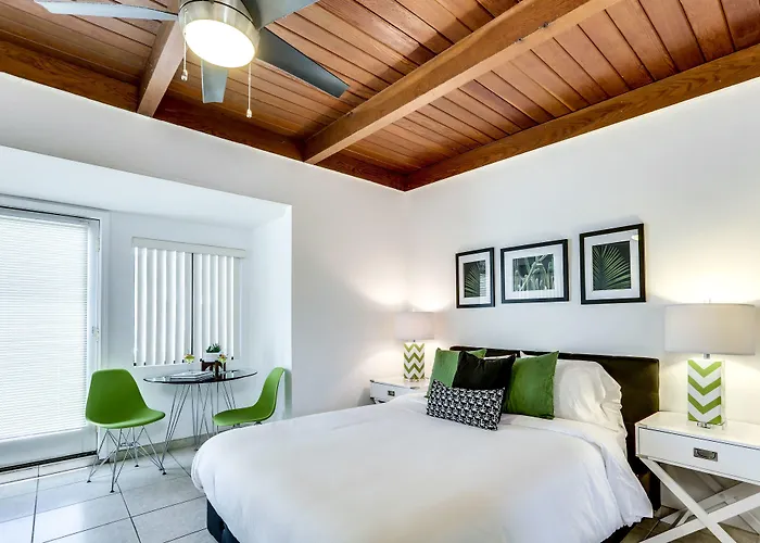 The Three Fifty Hotel (Adults Only)