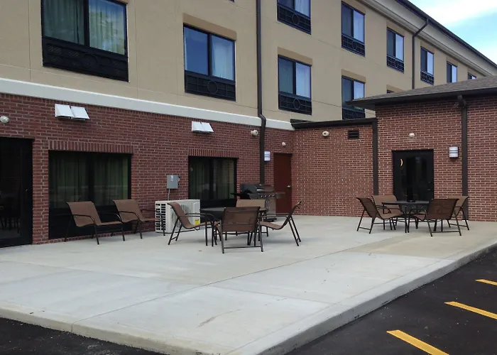 Holiday Inn Express & Suites Cambridge By Ihg
