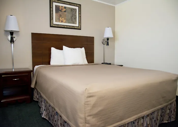 Travelers Inn