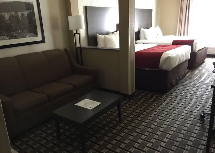 Comfort Suites Uniontown