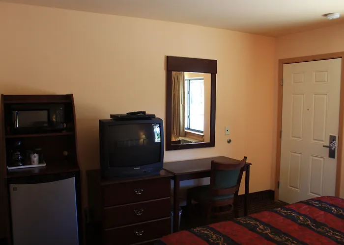 Gold Trail Motor Lodge
