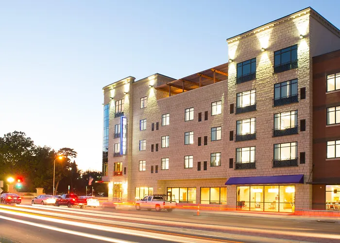 Bluemont Hotel