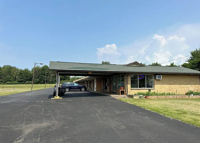 Thruway Holiday Motel