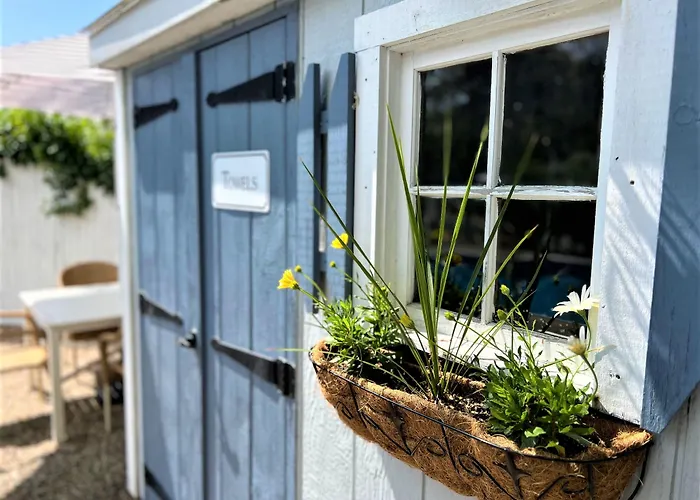 The Seagrove Suites & Guest Rooms