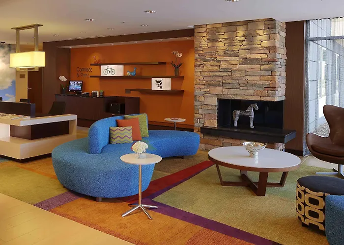 Fairfield Inn & Suites By Marriott Springfield Northampton/Amherst