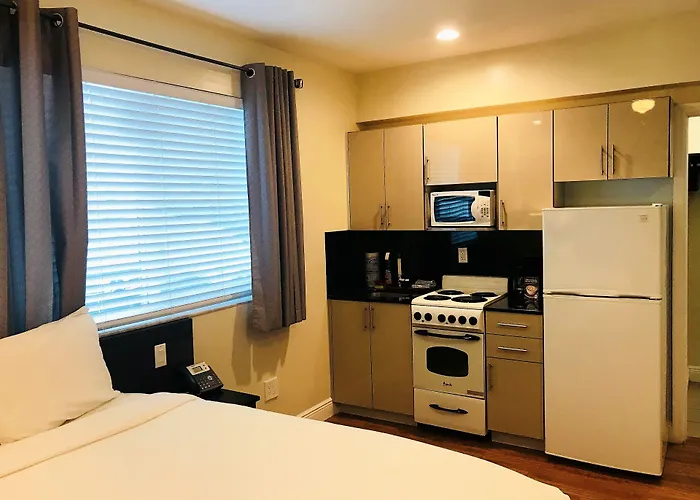 Caribbean Resort Suites