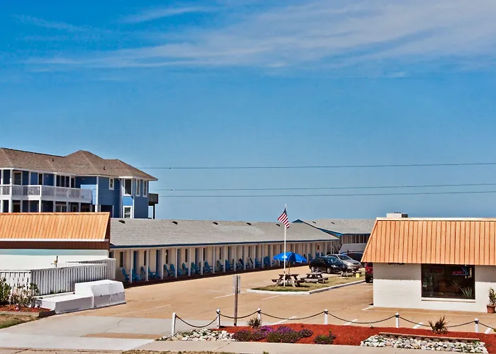 Dolphin Oceanfront Motel - Nags Head