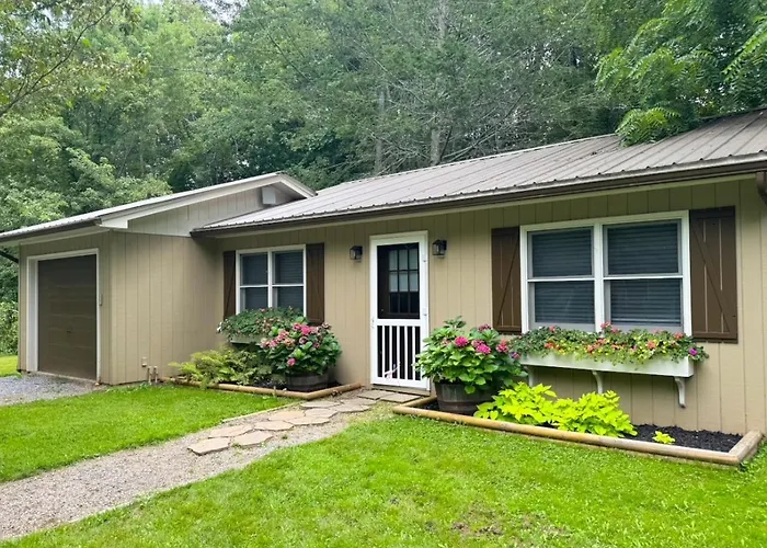 Cozy Creek Cottages