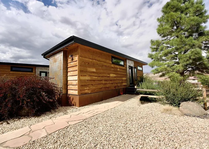 Escalante Escapes Star Lily- Bunk Escape