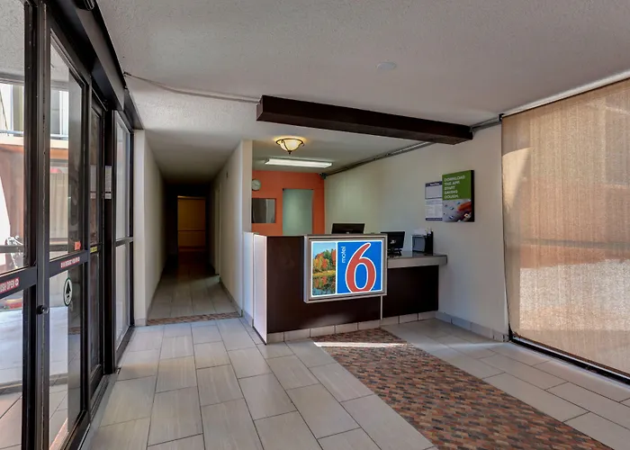 Motel 6 Jackson, Tn