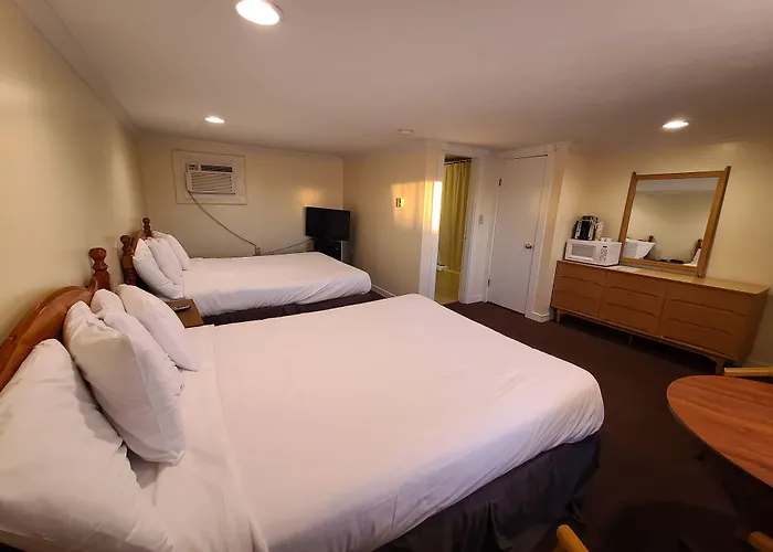 Tides Motel - Hampton Beach