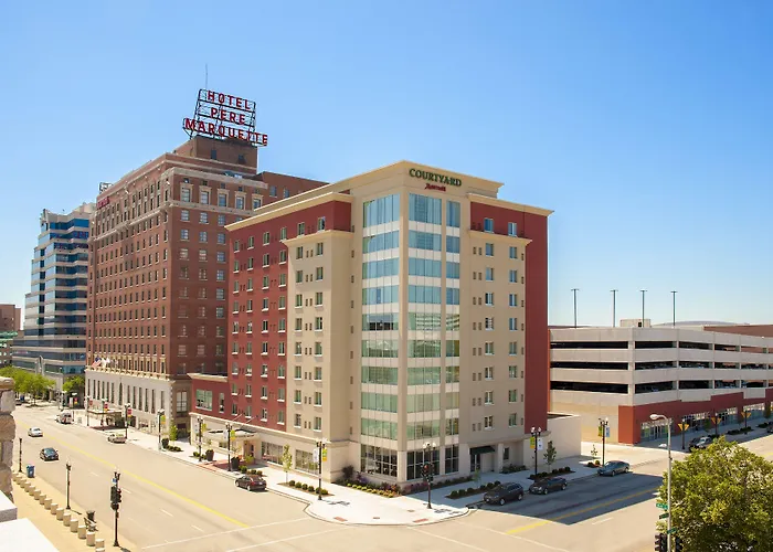 Courtyard Peoria Downtown