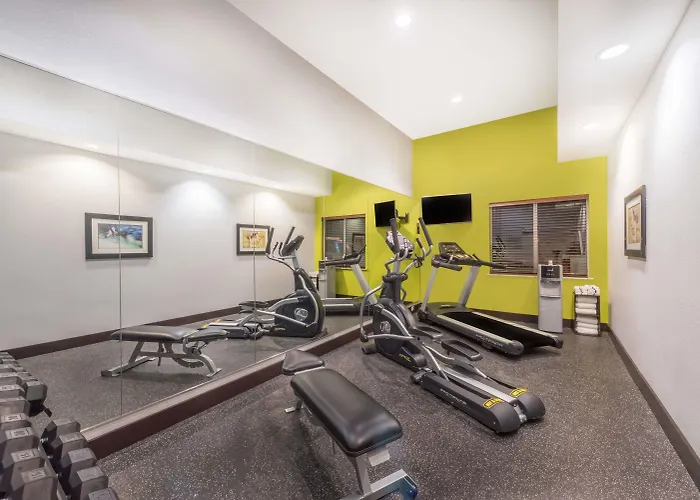 Hawthorn Extended Stay By Wyndham Midland