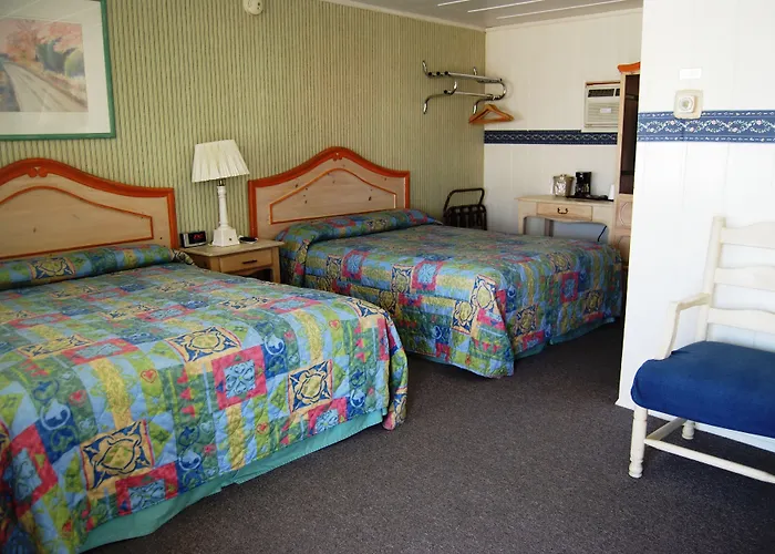 Redwood Motel