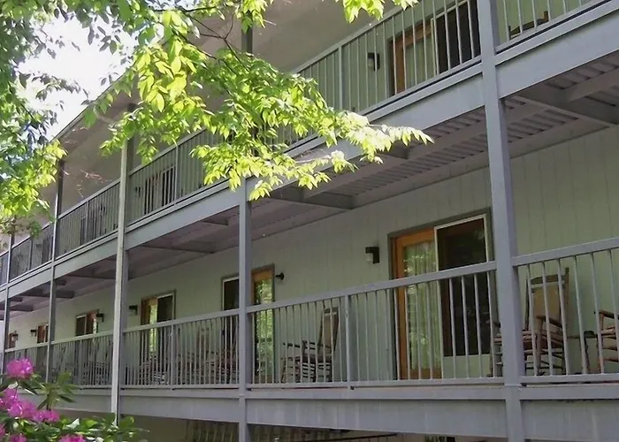 Four Seasons Inn
