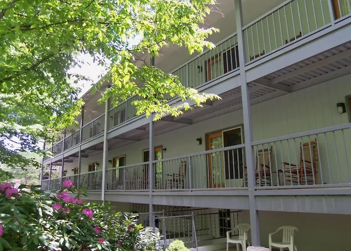 Four Seasons Inn