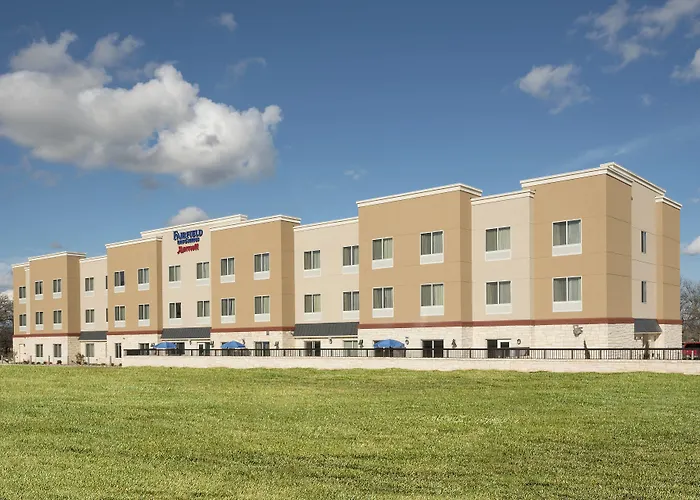 Fairfield Inn & Suites By Marriott Fredericksburg Texas