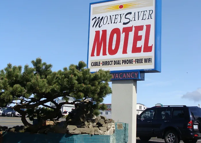 Seven Seas Inn & Suites