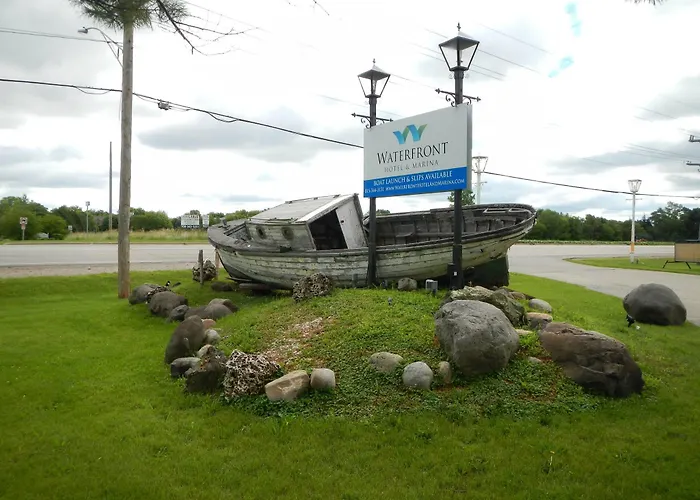Waterfront Hotel And Marina