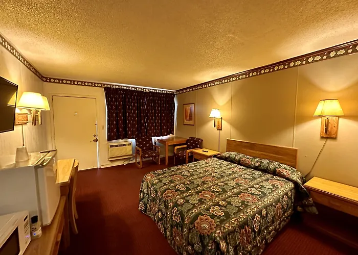 The Hastings Inn Salina