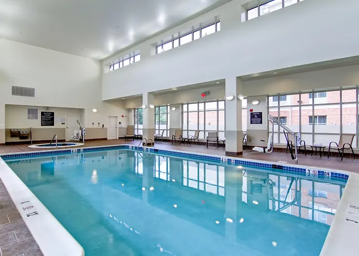 Homewood Suites By Hilton Woodbridge