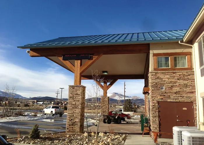 A Riverside Inn Travelodge By Wyndham