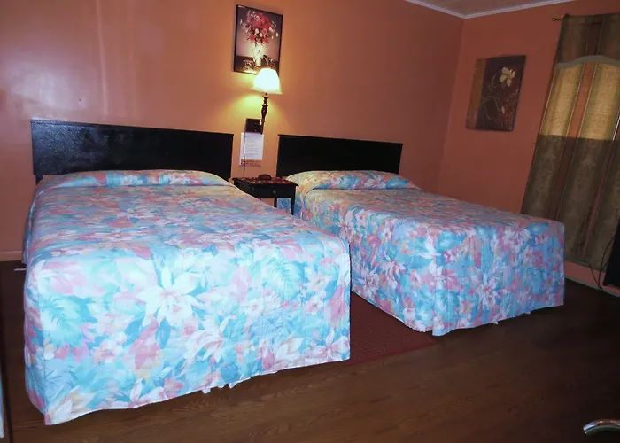 Four Seasons Motel
