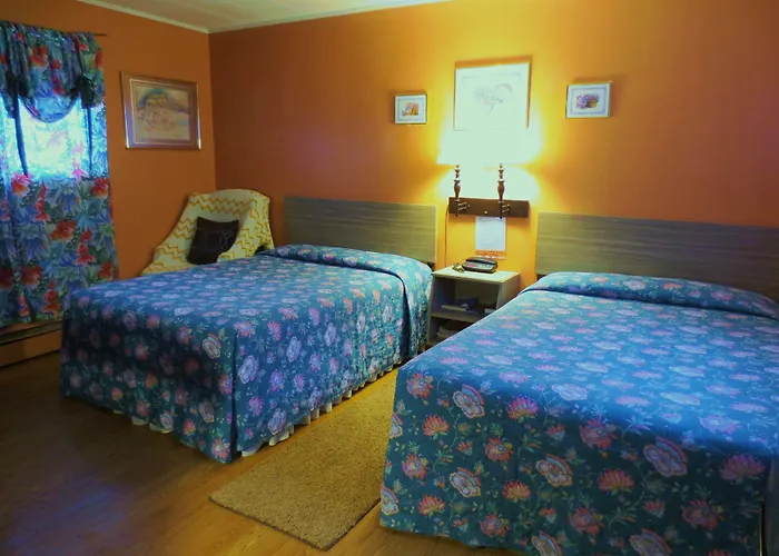 Four Seasons Motel