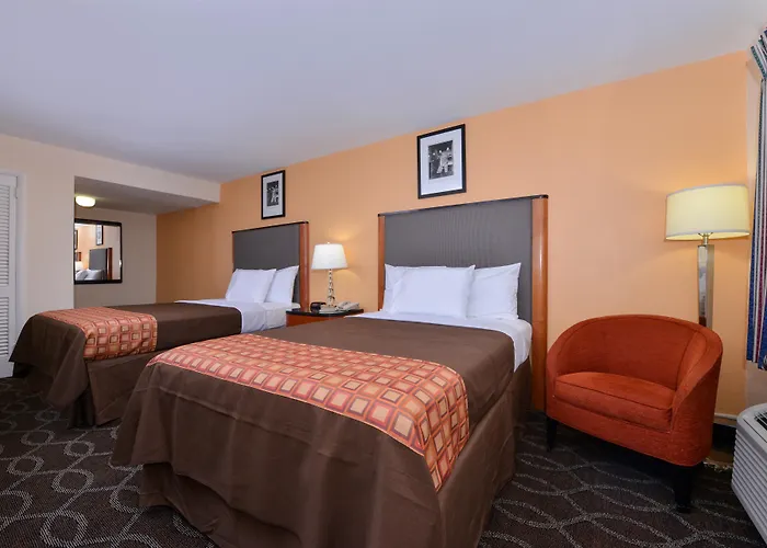 Media Inn & Suites
