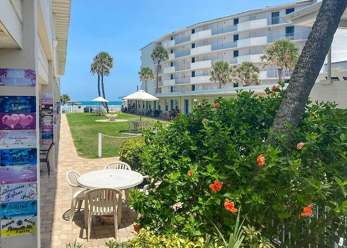 Ocean Court Beachfront Hotel