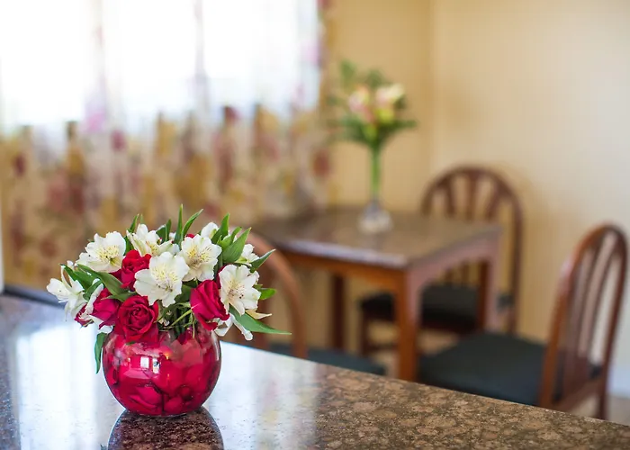 Beachwalker Inn & Suites