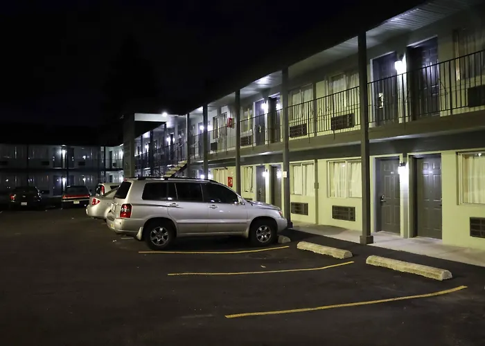 Tiki Lodge Motel