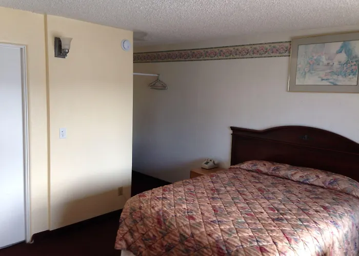 Villa West Motel