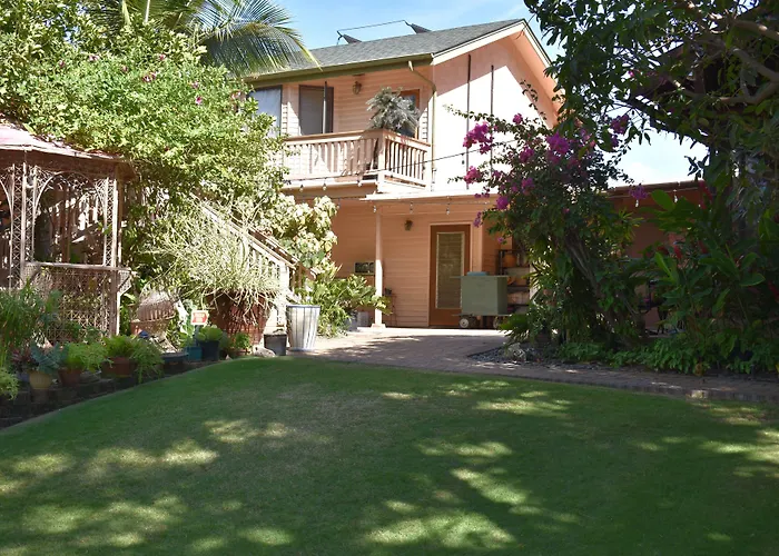 Nona Lani Cottages