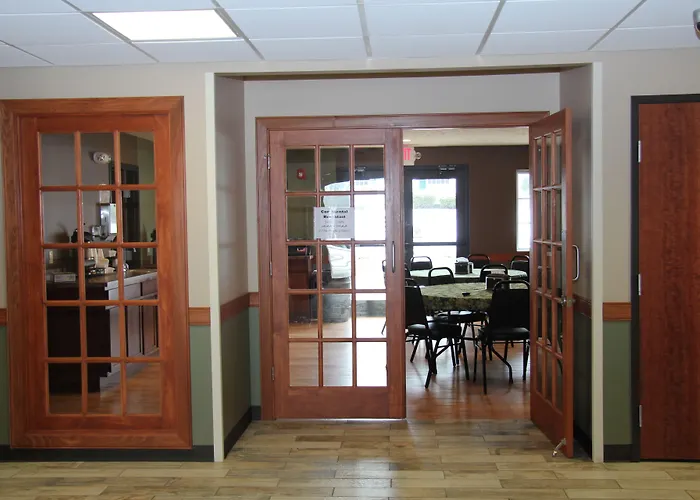 Green Acres Hotel