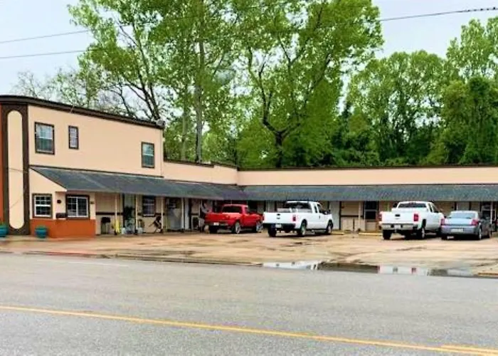 Relax Inn Motel