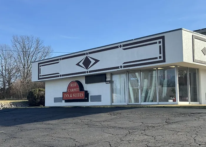 Red Carpet Inn & Suites - Danville
