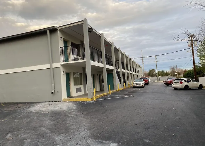 Red Carpet Inn & Suites - Danville