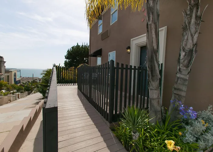 The Sea View Inn At The Beach