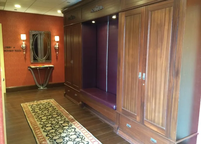 Chestnut Hill Hotel