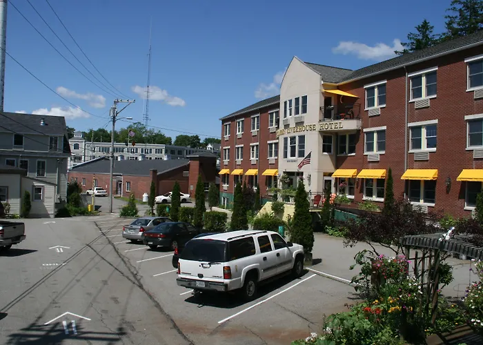 Camden Riverhouse Hotel And Inn