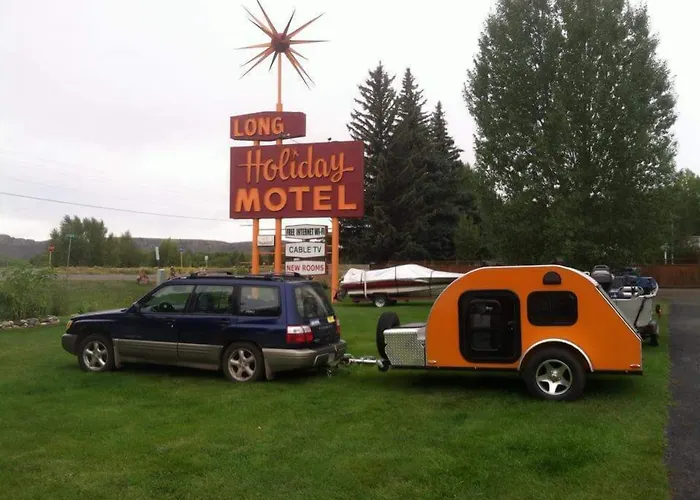 Long Holiday Motel