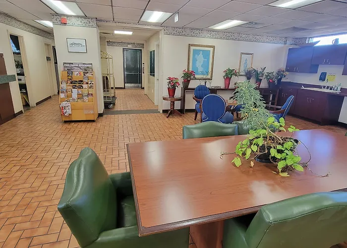 Studio 9 Inn & Suites