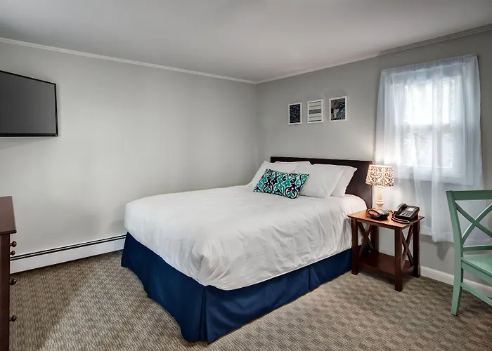 Kittery Inn & Suites