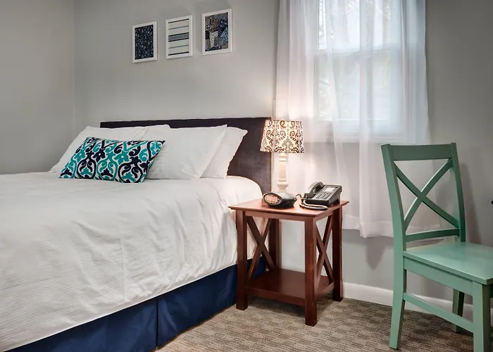 Kittery Inn & Suites
