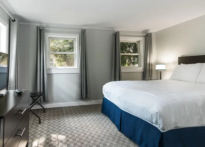 Kittery Inn & Suites