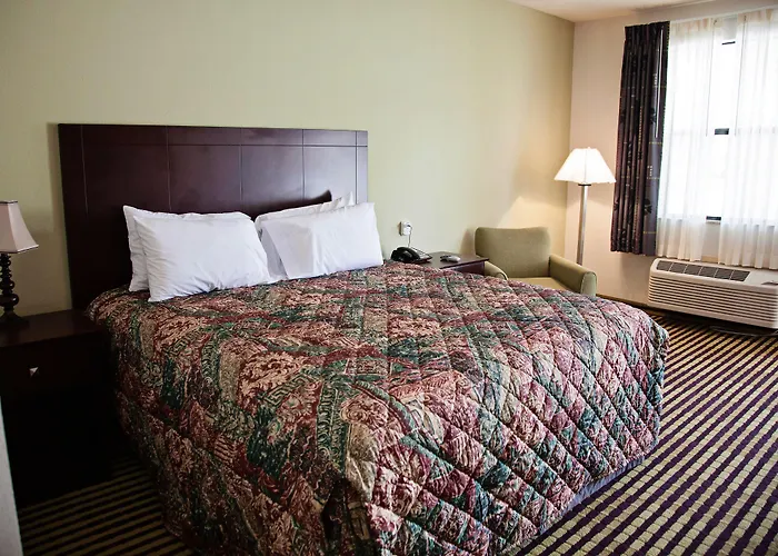 Big Lake Inn And Suites