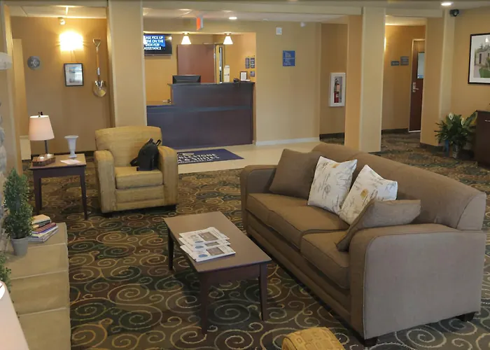 Cobblestone Inn & Suites-Winterset